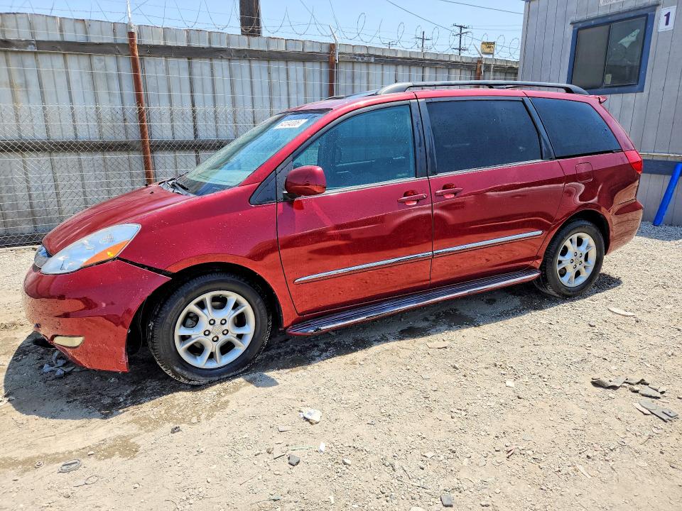 Продажа на аукционе авто 2006 Toyota Sienna, vin: 5TDZA22C76S521682, номер лота: 64104006