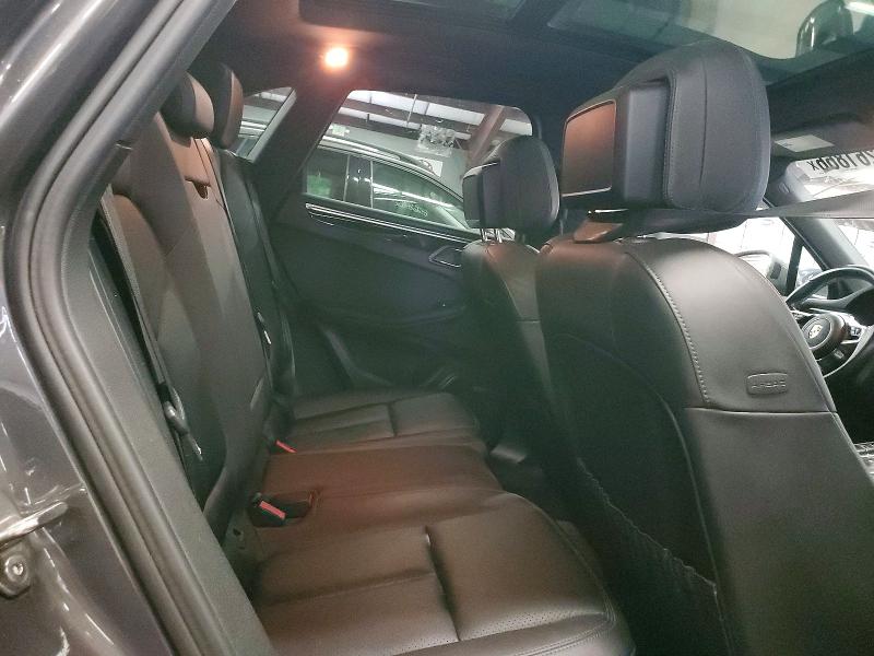 64261866 :رقم المزاد ، WP1AB2A58GLB47520 vin ، 2016 Porsche Macan مزاد بيع
