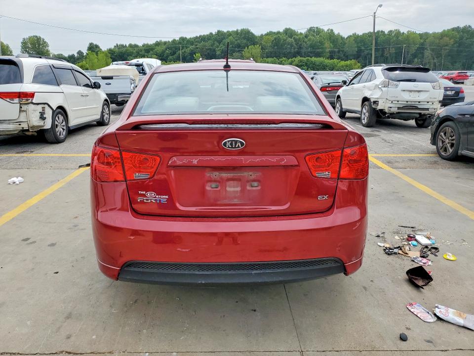 2010 Kia Forte მანქანა იყიდება აუქციონზე, vin: KNAFU4A2XA5866053, აუქციონის ნომერი: 66631086