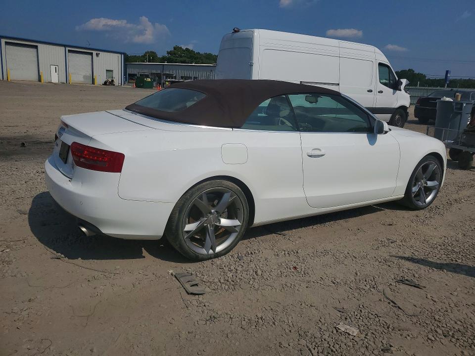 Aukcja sprzedaży 2011 Audi A5, vin: WAULFAFHXBN001576, numer aukcji: 63506936