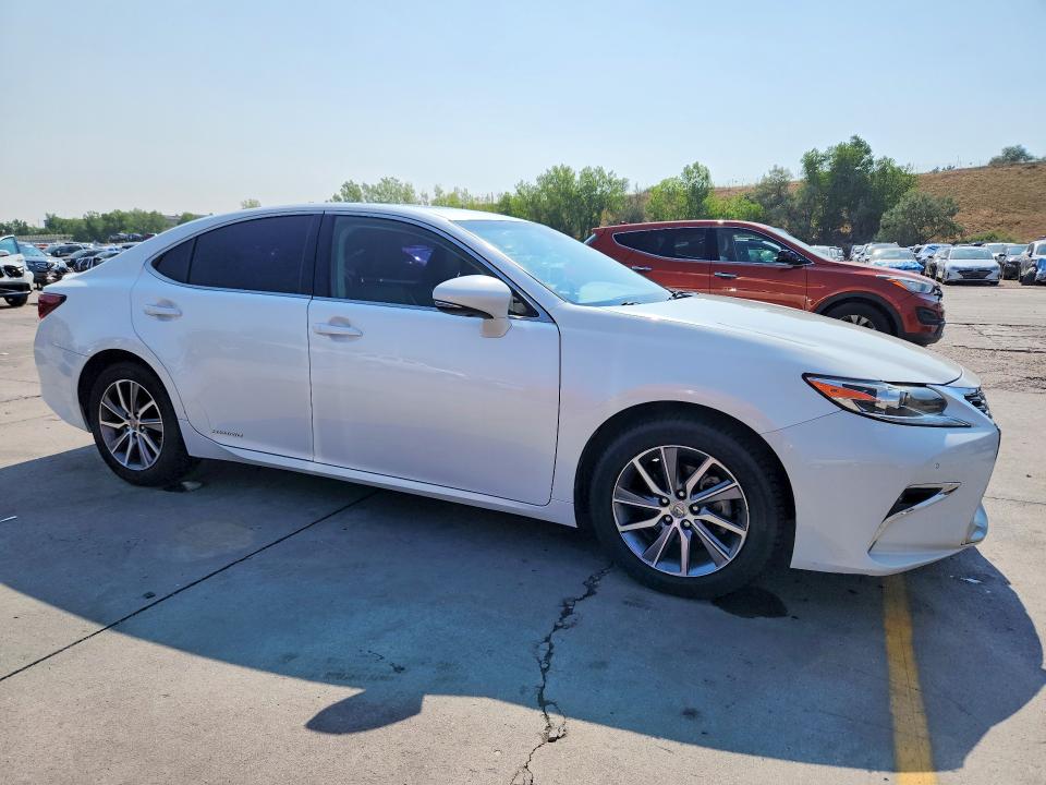 2016 Lexus Es მანქანა იყიდება აუქციონზე, vin: JTHBW1GG2G2102834, აუქციონის ნომერი: 64084736