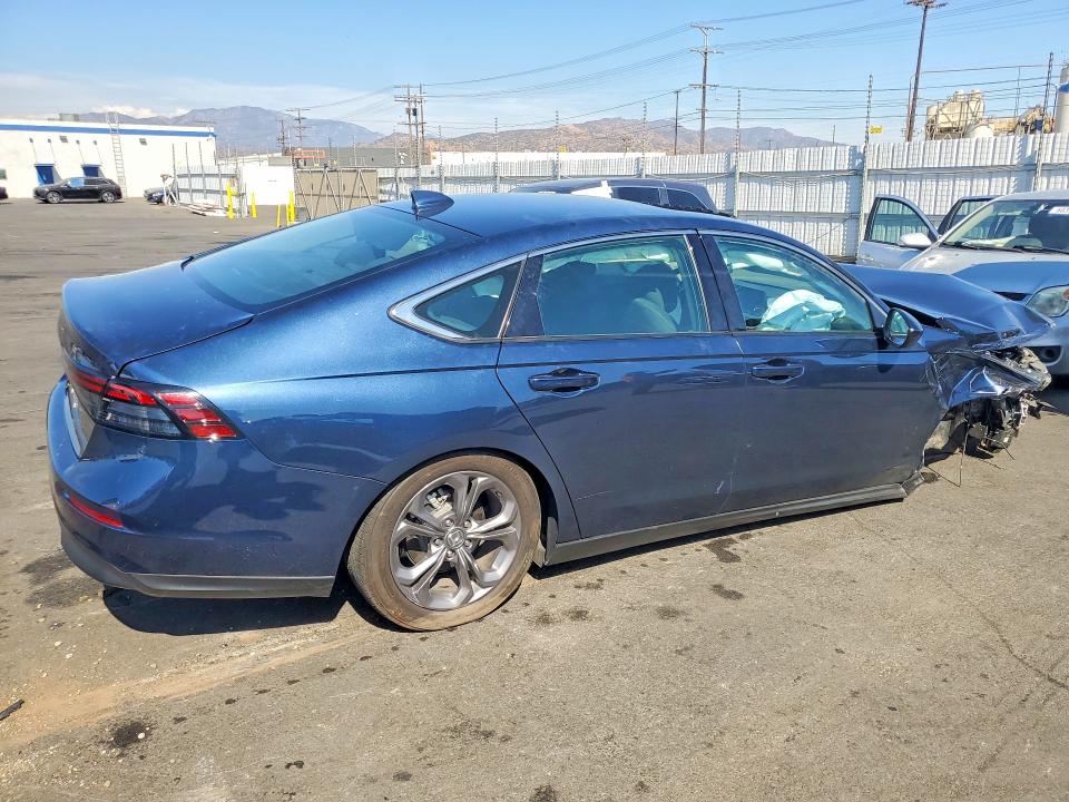 Продажа на аукционе авто 2024 Honda Accord, vin: 1HGCY1F33RA057458, номер лота: 66133976