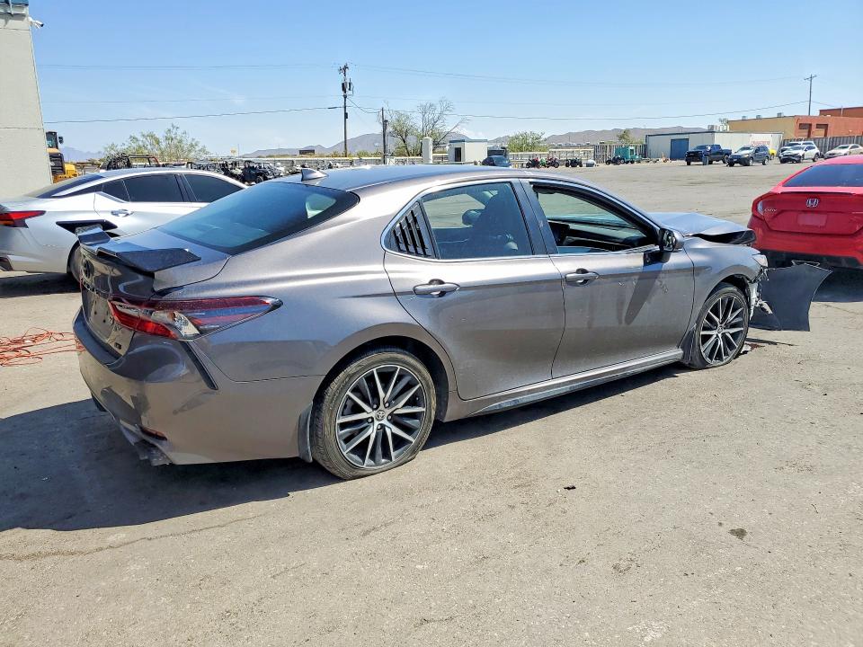 66092496 :رقم المزاد ، 4T1G11AK4PU830240 vin ، 2023 Toyota Camry مزاد بيع