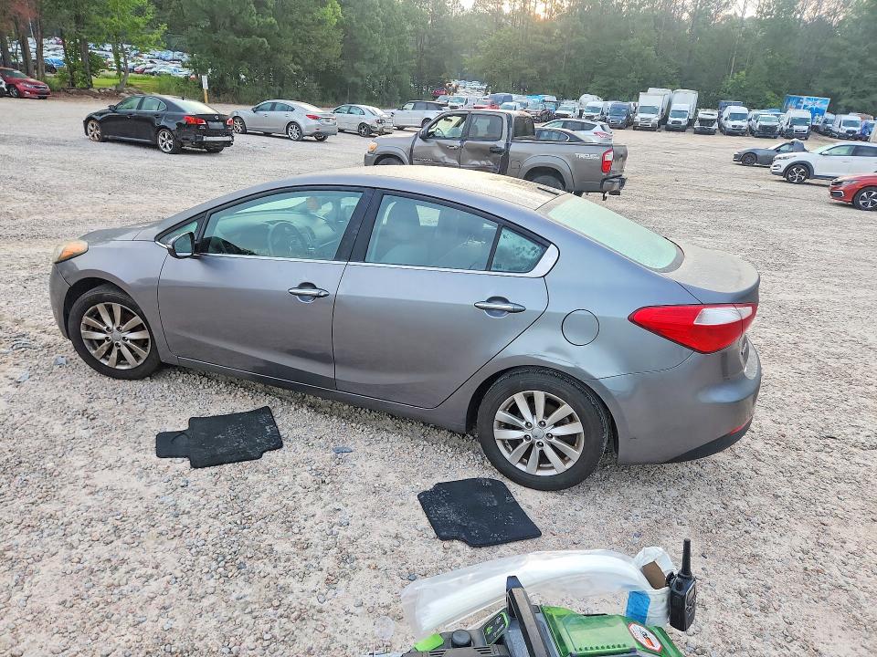 Продаж на аукціоні авто 2015 Kia Forte, vin: KNAFX4A80F5267648, номер лоту: 63013986