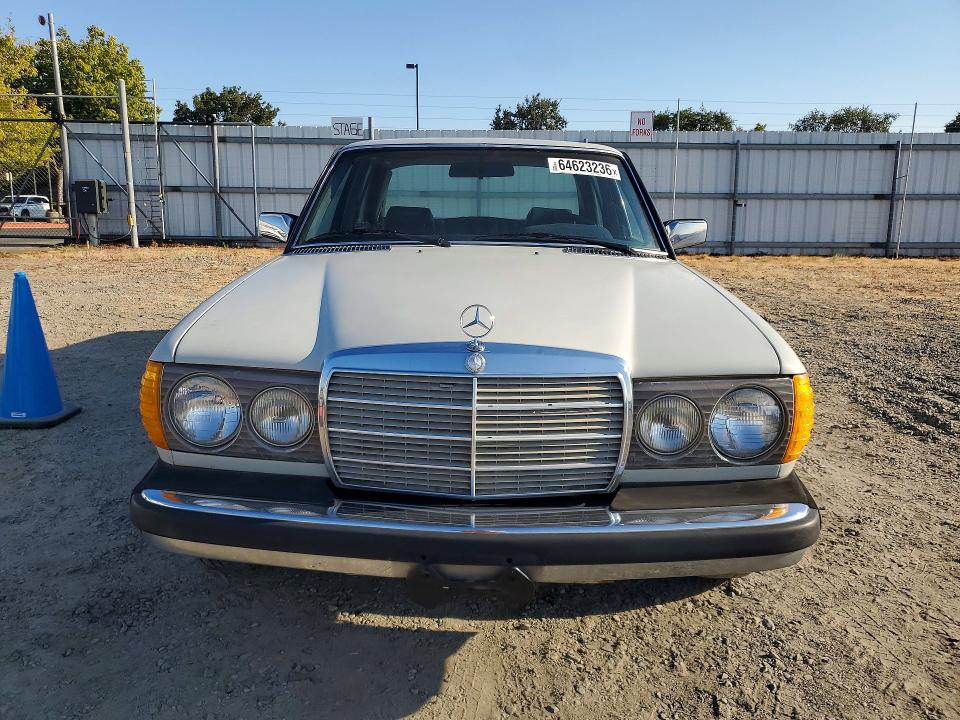 Продажа на аукционе авто 1980 Mercedes-benz 300d, vin: 12313012203116, номер лота: 64623236