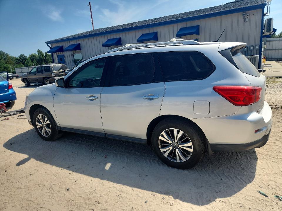 65742926 :رقم المزاد ، 5N1DR2MN6HC674247 vin ، 2017 Nissan Pathfinder مزاد بيع