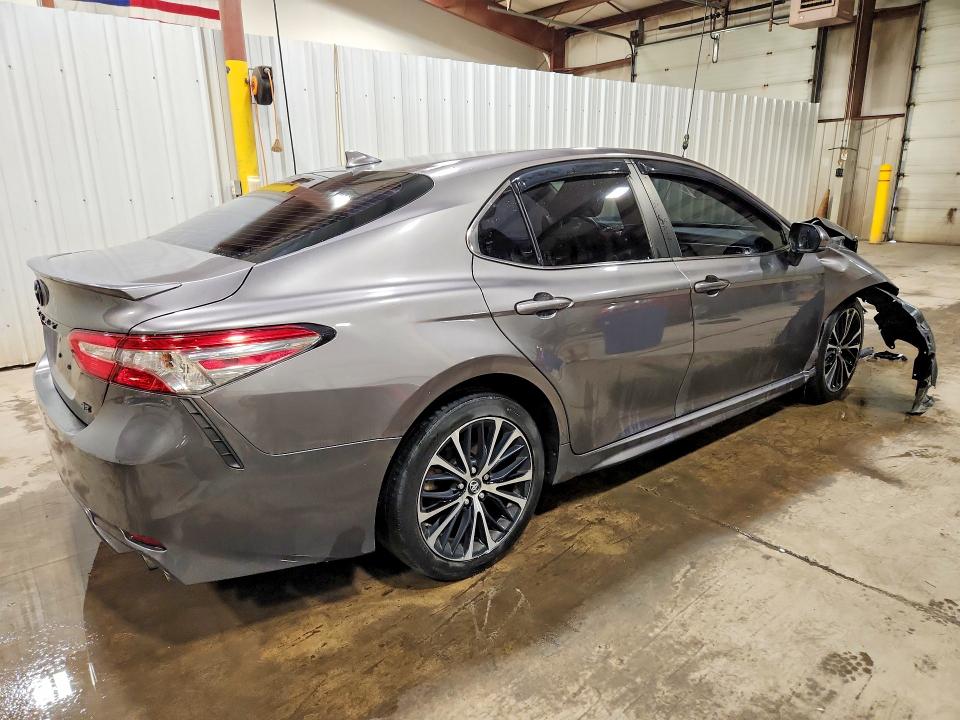 2019 Toyota Camry მანქანა იყიდება აუქციონზე, vin: 4T1B11HK1KU813260, აუქციონის ნომერი: 63804376
