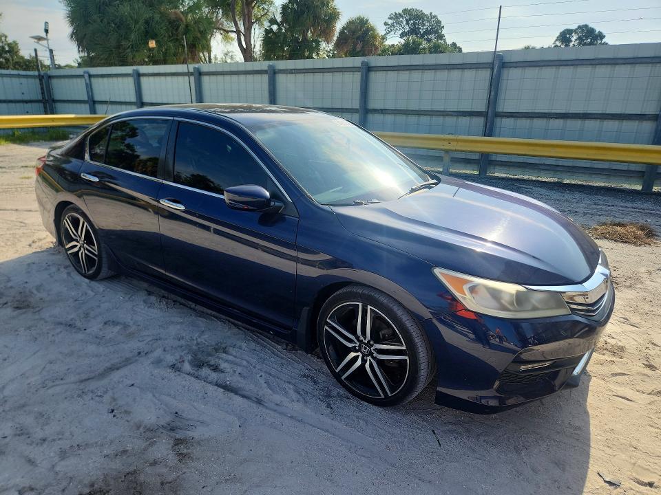 64935826 :رقم المزاد ، 1HGCR2F52HA088879 vin ، 2017 Honda Accord مزاد بيع