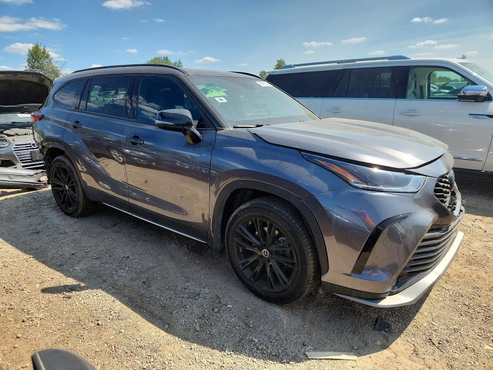 66125136 :رقم المزاد ، 5TDLZRBHXMS090237 vin ، 2021 Toyota Highlander مزاد بيع