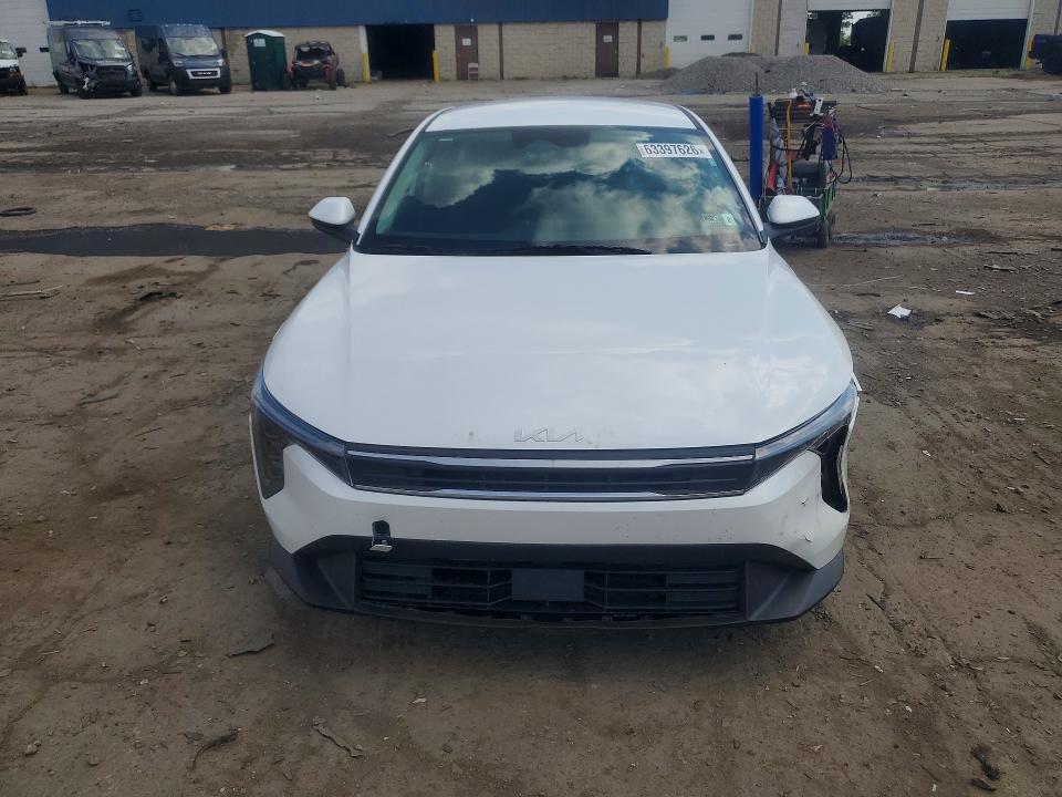 2026 Kia K4 მანქანა იყიდება აუქციონზე, vin: 3KPFT4DE1TE277332, აუქციონის ნომერი: 63397626