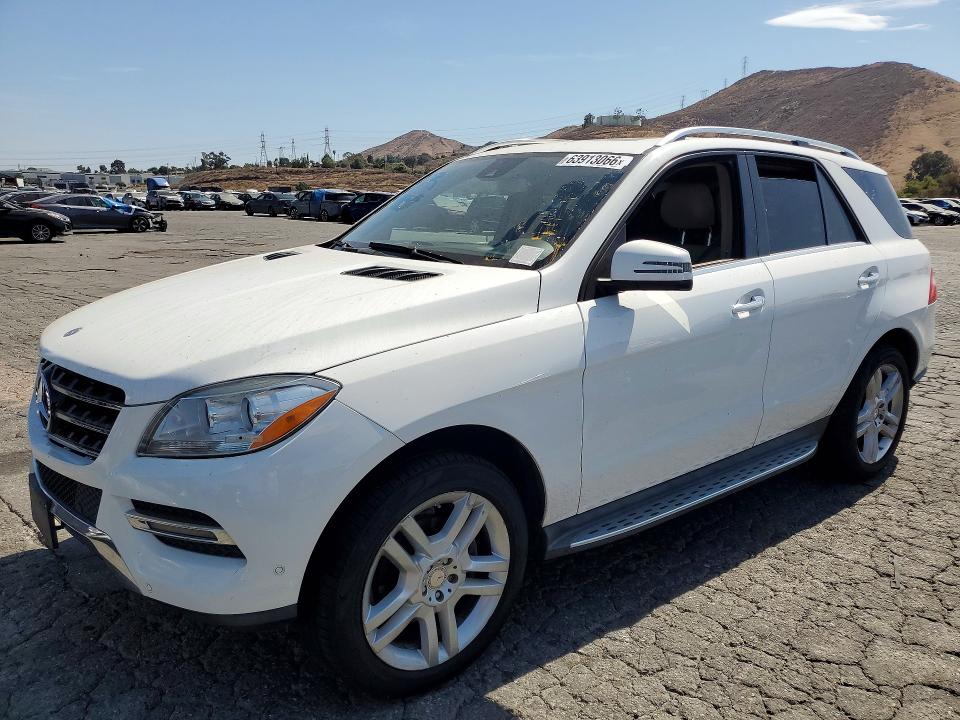 Продажа на аукционе авто 2015 Mercedes-benz Ml, vin: 4JGDA5HB2FA457554, номер лота: 63913066