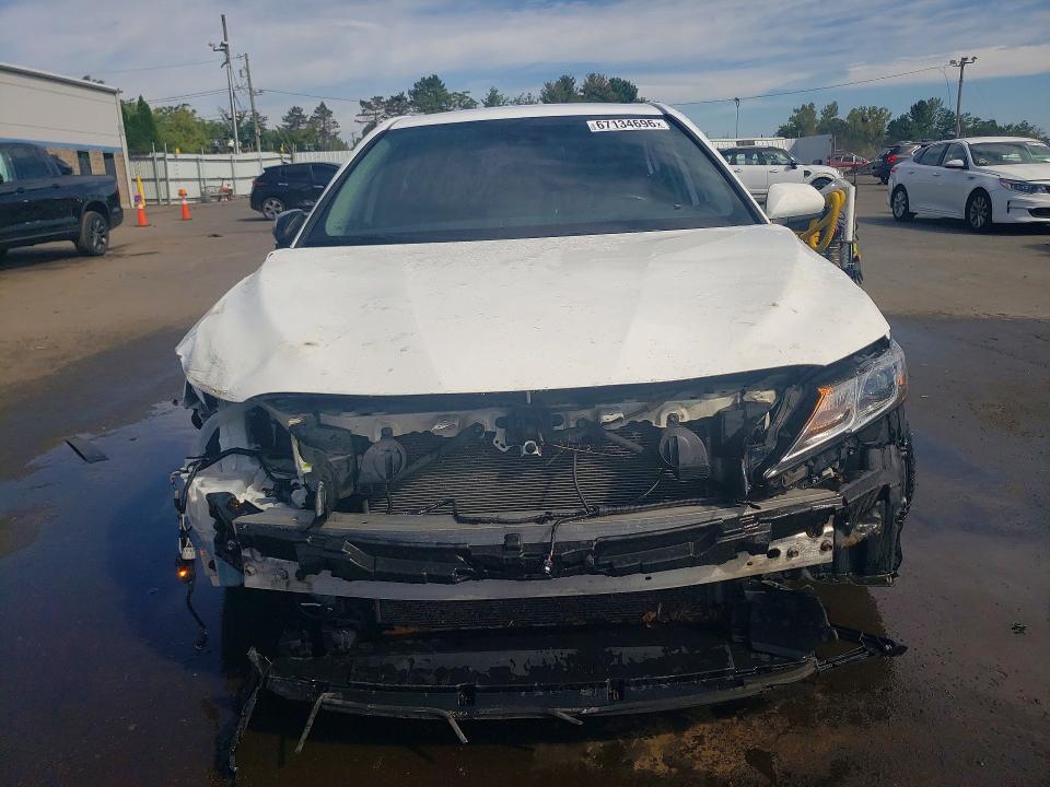 2022 Toyota Camry მანქანა იყიდება აუქციონზე, vin: 4T1C11AK5NU628325, აუქციონის ნომერი: 67134696