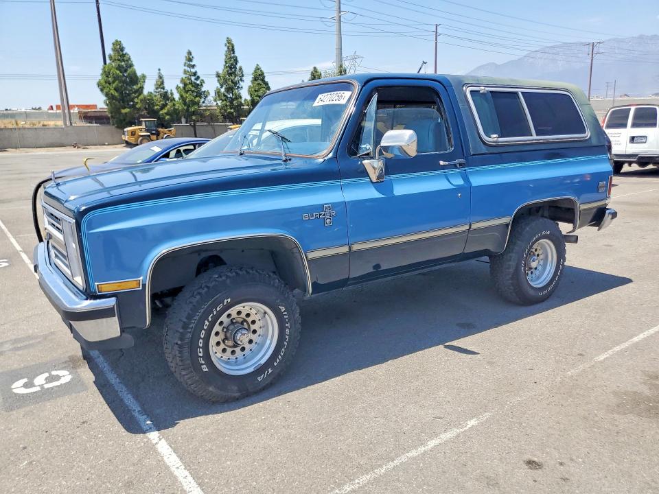 64270256 :رقم المزاد ، 1G8EK18L6FF143846 vin ، 1985 Chevrolet Blazer K5 مزاد بيع