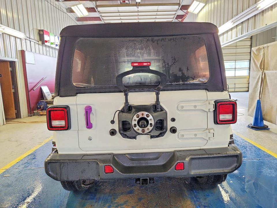 Продажа на аукционе авто 2018 Jeep Wrangler Unlimited, vin: 1C4HJXEN7JW331184, номер лота: 64924766