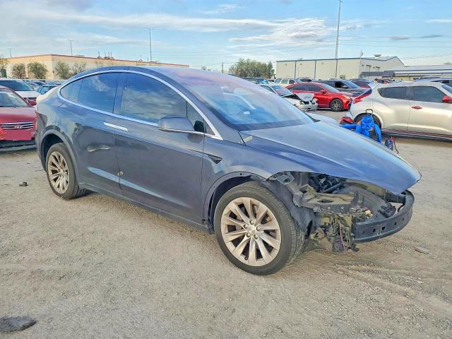 Продажа на аукционе авто 2016 Tesla Model X, vin: 5YJXCDE28GF033573, номер лота: 66830686