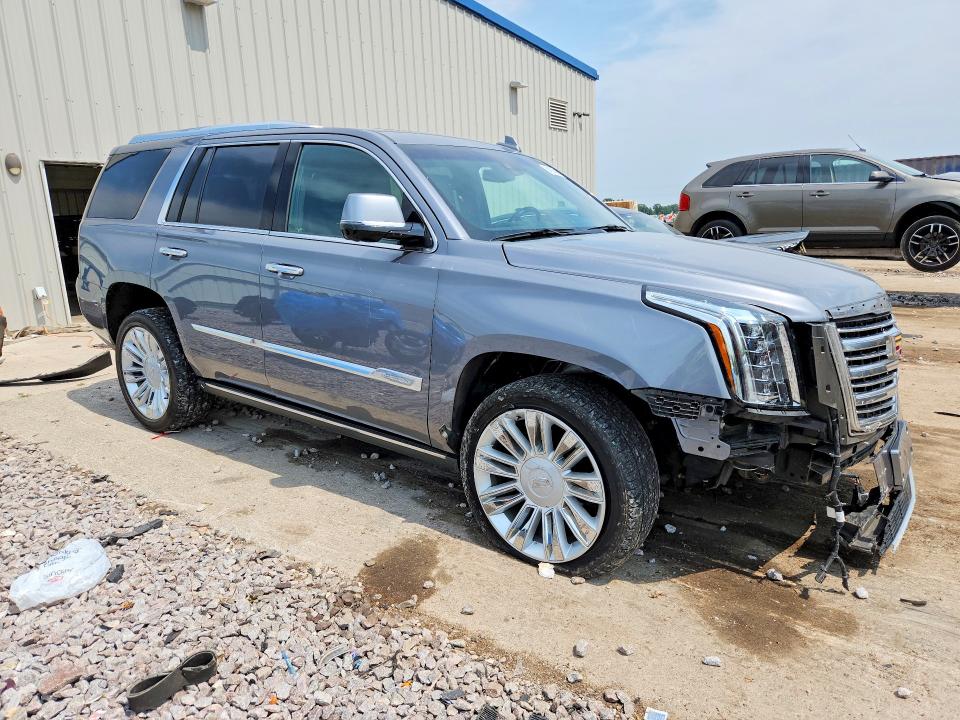 2018 Cadillac Escalade მანქანა იყიდება აუქციონზე, vin: 1GYS4DKJ8JR338229, აუქციონის ნომერი: 64834066