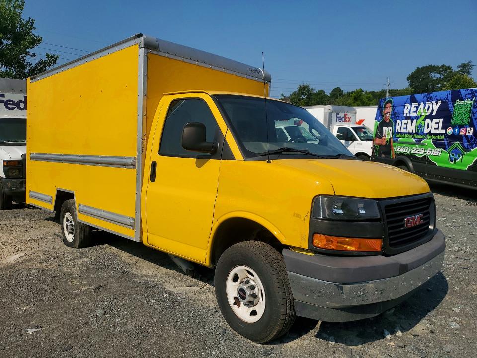 63763456 :رقم المزاد ، 1GD07RFP7N1164668 vin ، 2022 Gmc Savana مزاد بيع