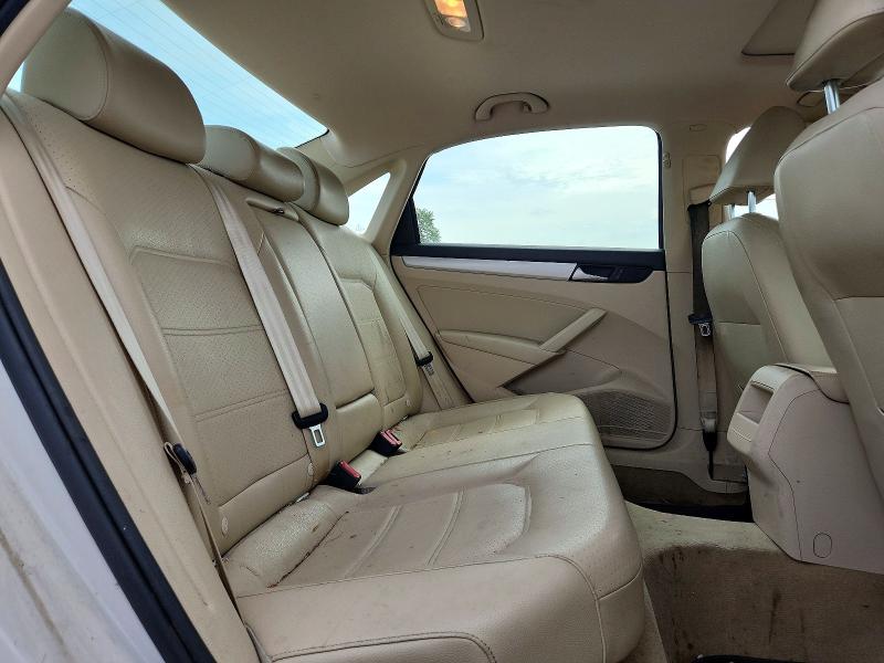 2012 Volkswagen Passat მანქანა იყიდება აუქციონზე, vin: 1VWBH7A37CC090010, აუქციონის ნომერი: 65691786