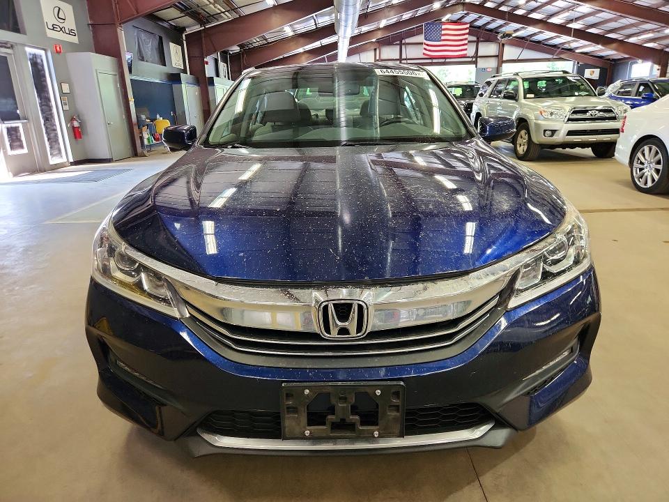Продажа на аукционе авто 2017 Honda Accord, vin: 1HGCR2F89HA112153, номер лота: 64455506