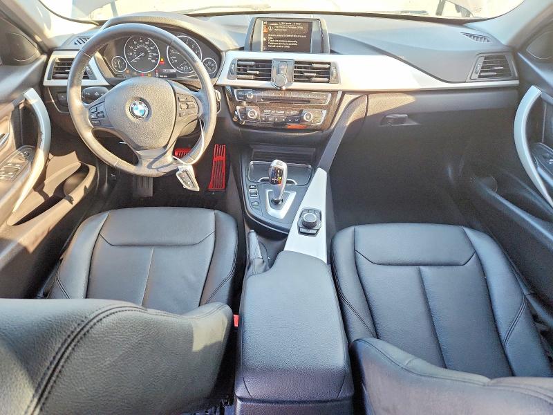 64302016 :رقم المزاد ، WBA8A9C54HK620181 vin ، 2017 Bmw 320 مزاد بيع