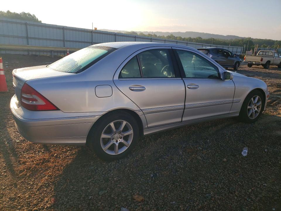 2007 Mercedes-benz C-class C280 Luxury მანქანა იყიდება აუქციონზე, vin: WDBRF92H07F896626, აუქციონის ნომერი: 65752196