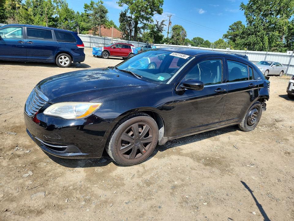65631636 :رقم المزاد ، 1C3CCBAB3EN211398 vin ، 2014 Chrysler 200 مزاد بيع