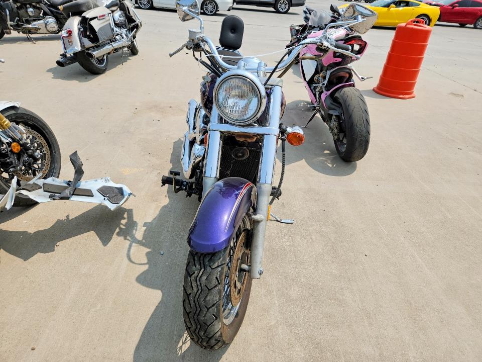62908606 :رقم المزاد ، JKBVNCB162B514804 vin ، 2002 Kawasaki Vn800 مزاد بيع