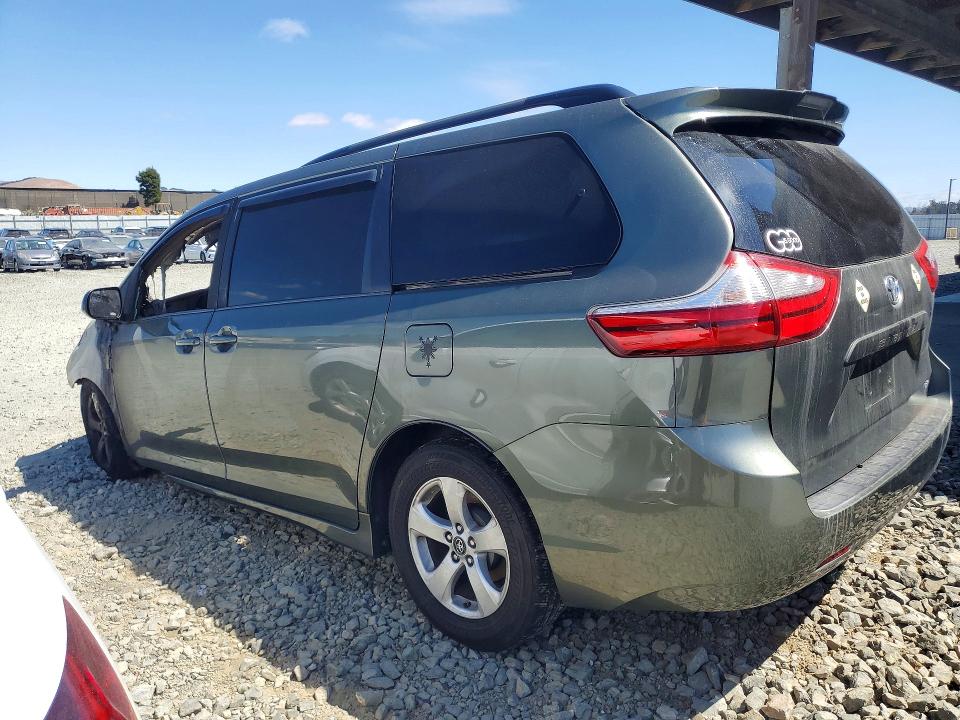 65305856 :رقم المزاد ، 5TDKZ3DC2KS005513 vin ، 2019 Toyota Sienna مزاد بيع