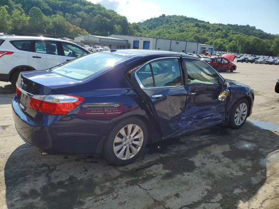 63368546 :رقم المزاد ، 1HGCR2F88FA079319 vin ، 2015 Honda Accord مزاد بيع