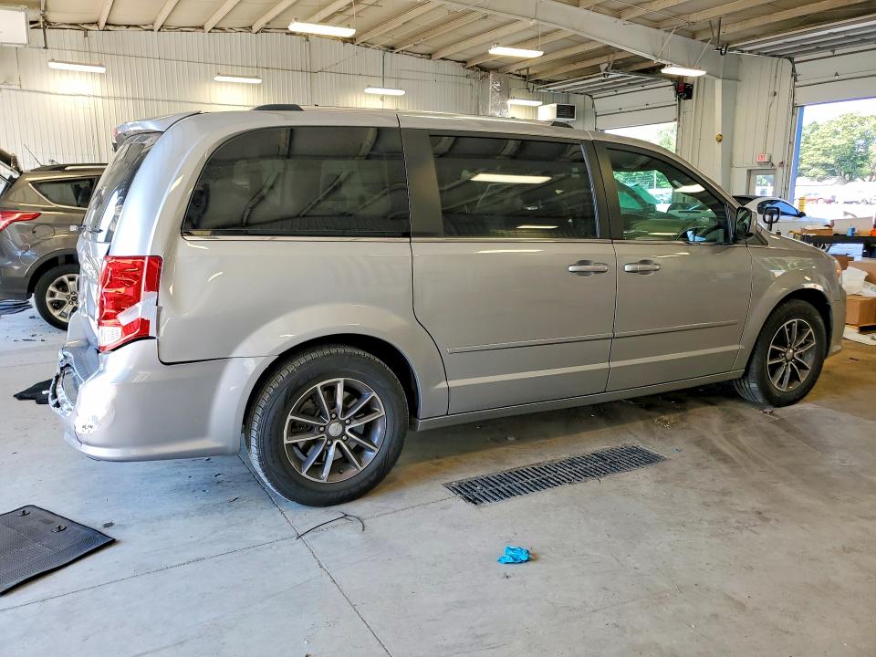 Продажа на аукционе авто 2017 Dodge Grand Caravan, vin: 2C4RDGCGXHR824442, номер лота: 65441646