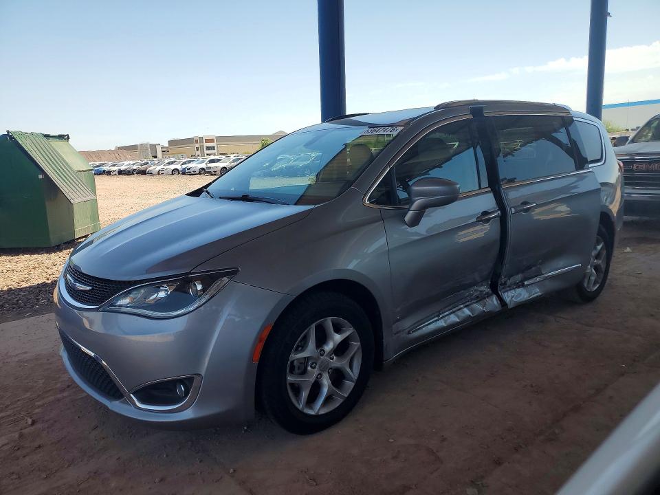 Auction sale of the 2017 Chrysler Pacifica, vin: 2C4RC1EG3HR538302, lot number: 63647476