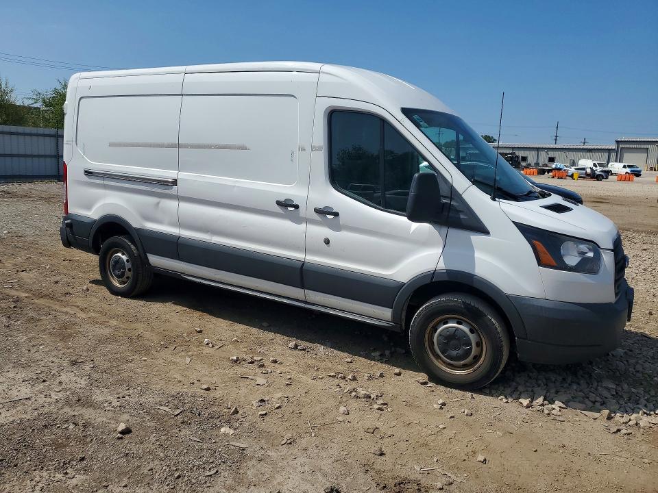 67245486 :رقم المزاد ، 1FTYR2CM5JKA06692 vin ، 2018 Ford Transit مزاد بيع