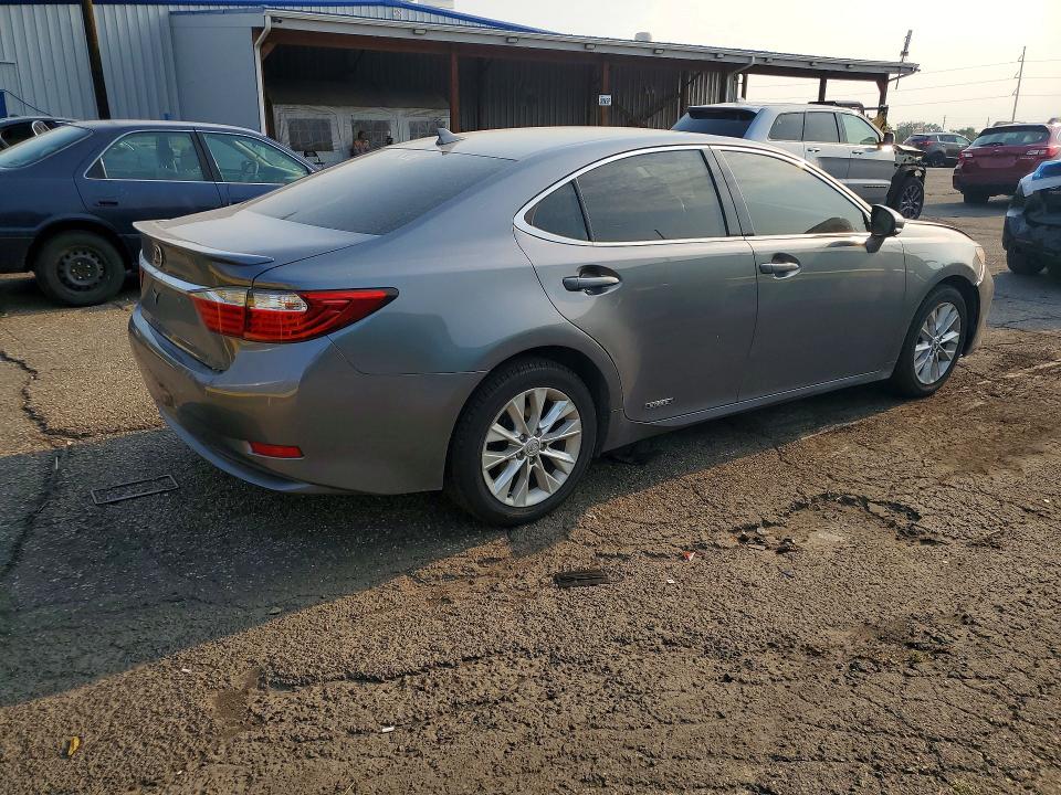 2013 Lexus Es მანქანა იყიდება აუქციონზე, vin: JTHBW1GG3D2021885, აუქციონის ნომერი: 61936786