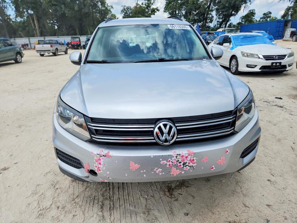2015 Volkswagen Tiguan მანქანა იყიდება აუქციონზე, vin: WVGAV7AX9FW500847, აუქციონის ნომერი: 66118566