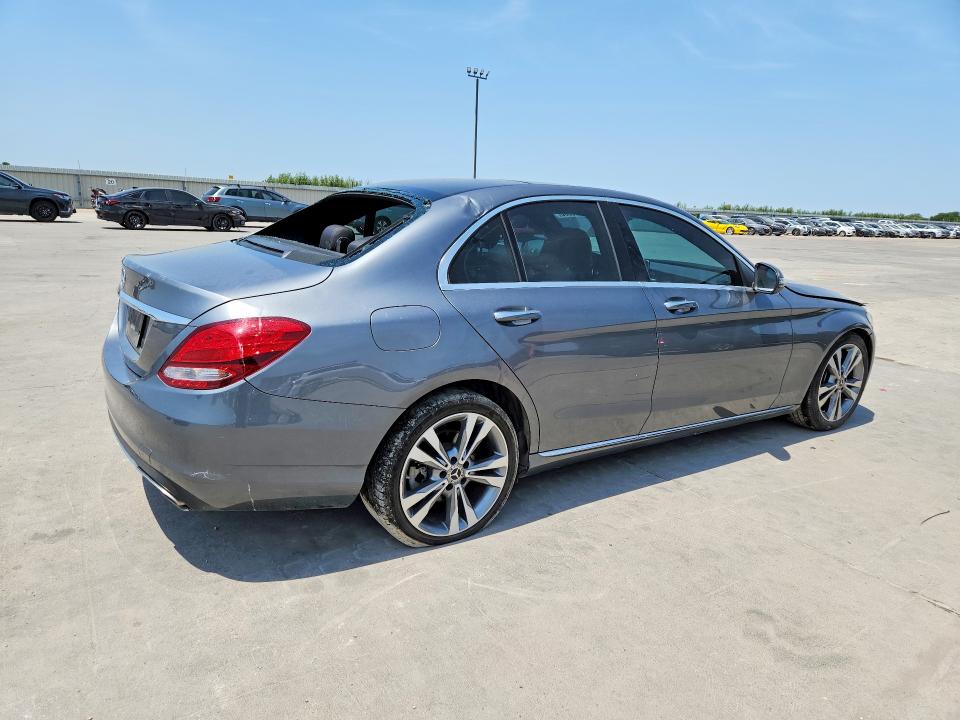 63665836 :رقم المزاد ، WDDWF4JB3JR416515 vin ، 2018 Mercedes-benz C مزاد بيع