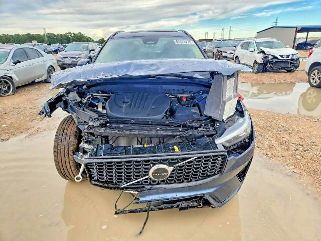 62223276 :رقم المزاد ، YV4M12RC7S1112019 vin ، 2025 Volvo Xc60 مزاد بيع