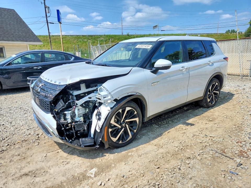 Auction sale of the 2025 Mitsubishi Outlander, vin: JA4T5VA92SZ054868, lot number: 62681436