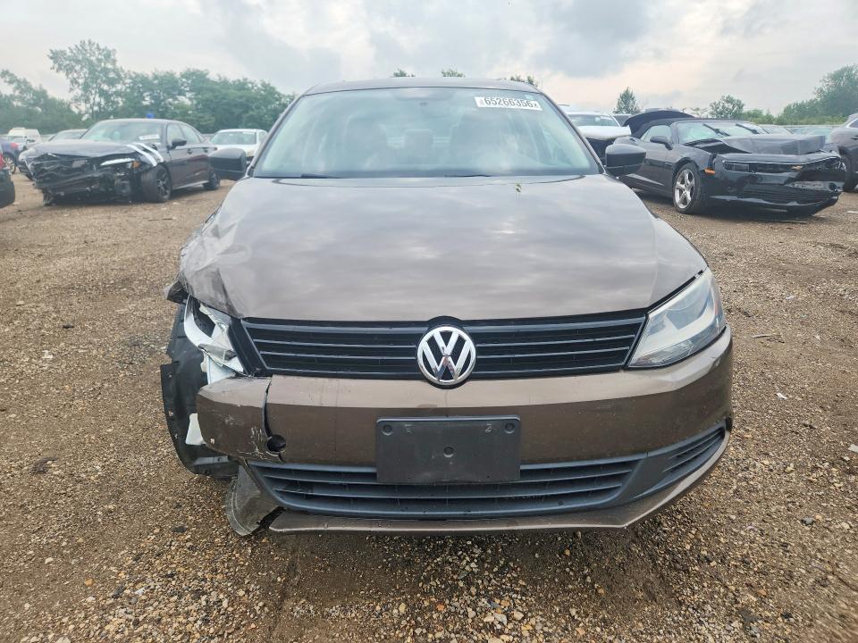 2013 Volkswagen Jetta მანქანა იყიდება აუქციონზე, vin: 3VW2K7AJ9DM393144, აუქციონის ნომერი: 65266356