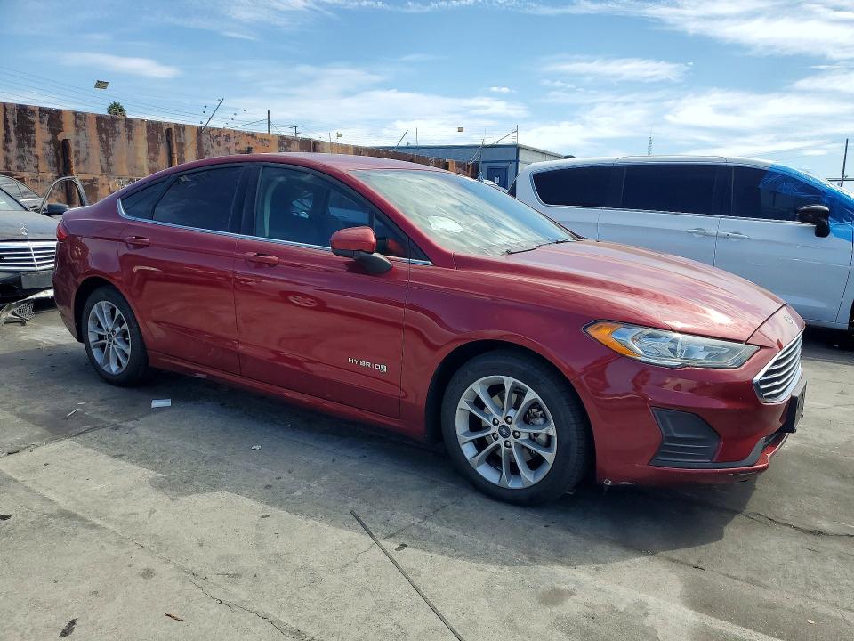 Продажа на аукционе авто 2019 Ford Fusion, vin: 3FA6P0LU6KR242417, номер лота: 67036536