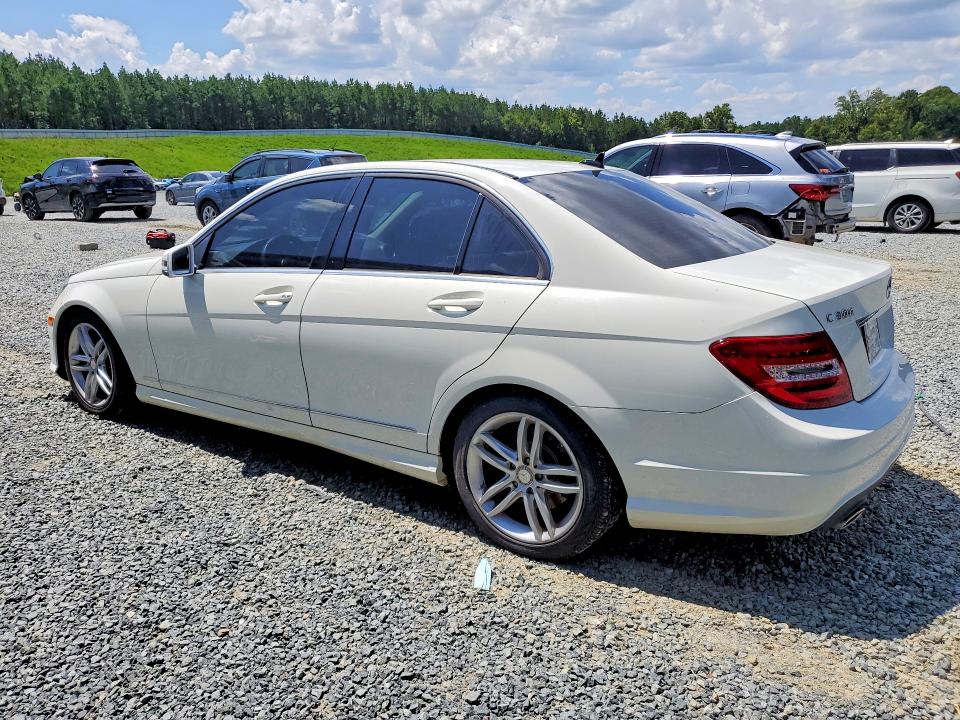 Продаж на аукціоні авто 2012 Mercedes-benz C, vin: WDDGF8BB7CR212751, номер лоту: 65368436
