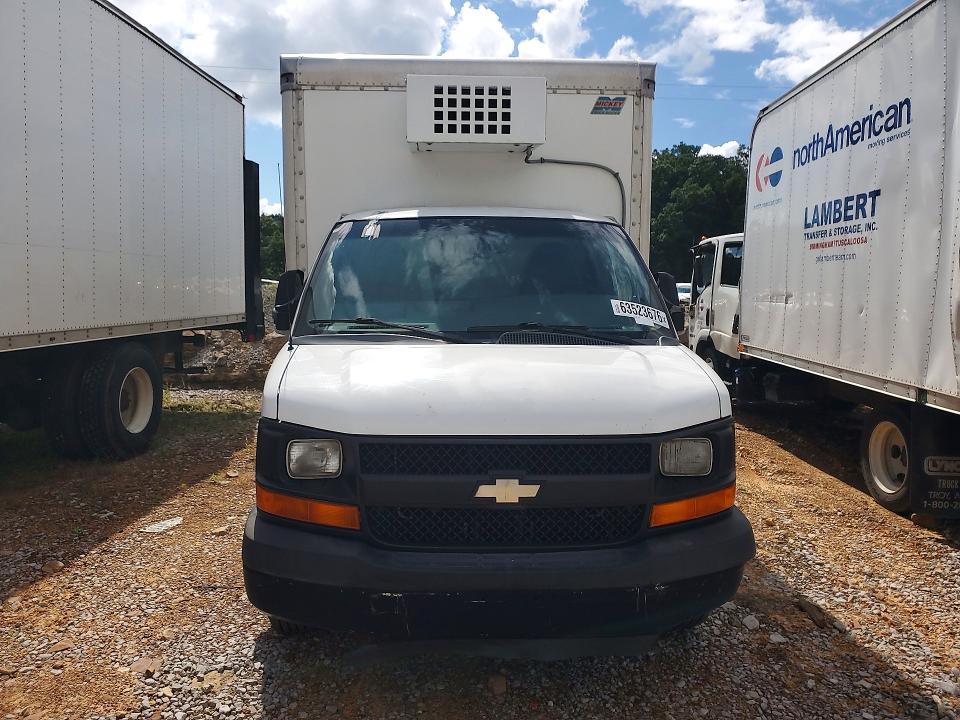 63523676 :رقم المزاد ، 1GB6G5CG8E1212405 vin ، 2014 Chevrolet Express G4500 مزاد بيع