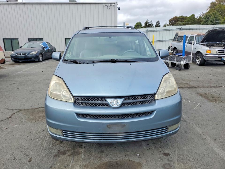 2004 Toyota Sienna მანქანა იყიდება აუქციონზე, vin: 5TDZA22C44S177693, აუქციონის ნომერი: 65038756