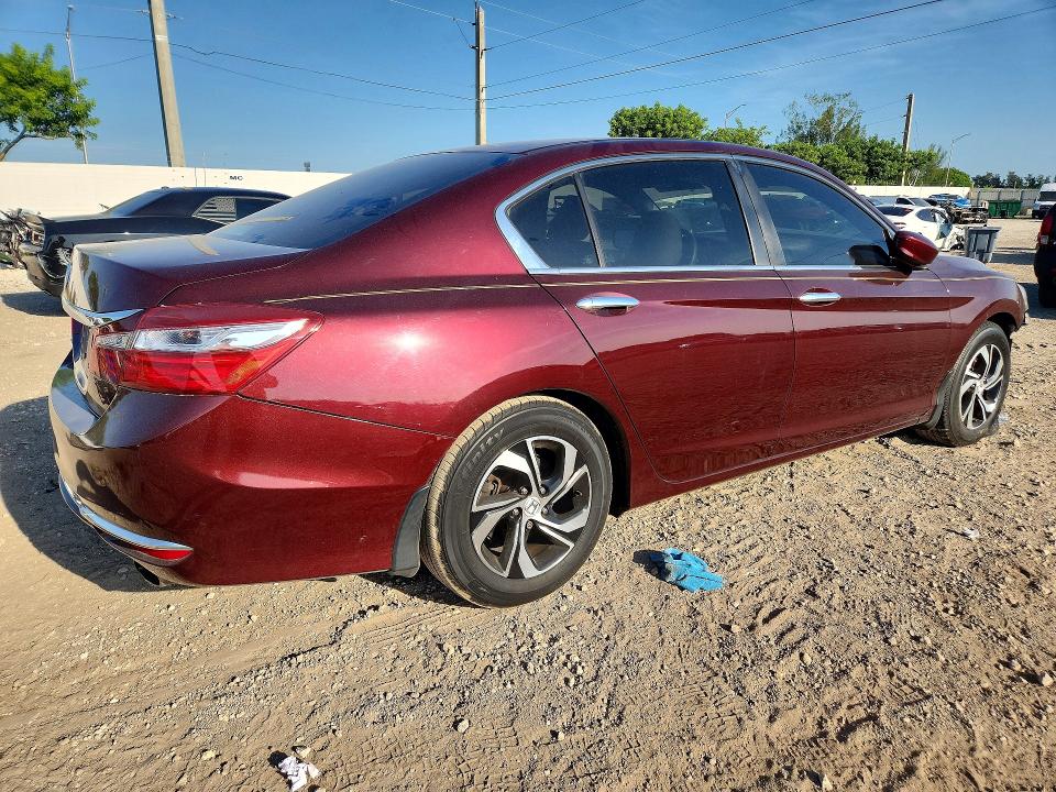 Продажа на аукционе авто 2017 Honda Accord, vin: 1HGCR2F39HA137946, номер лота: 64820246