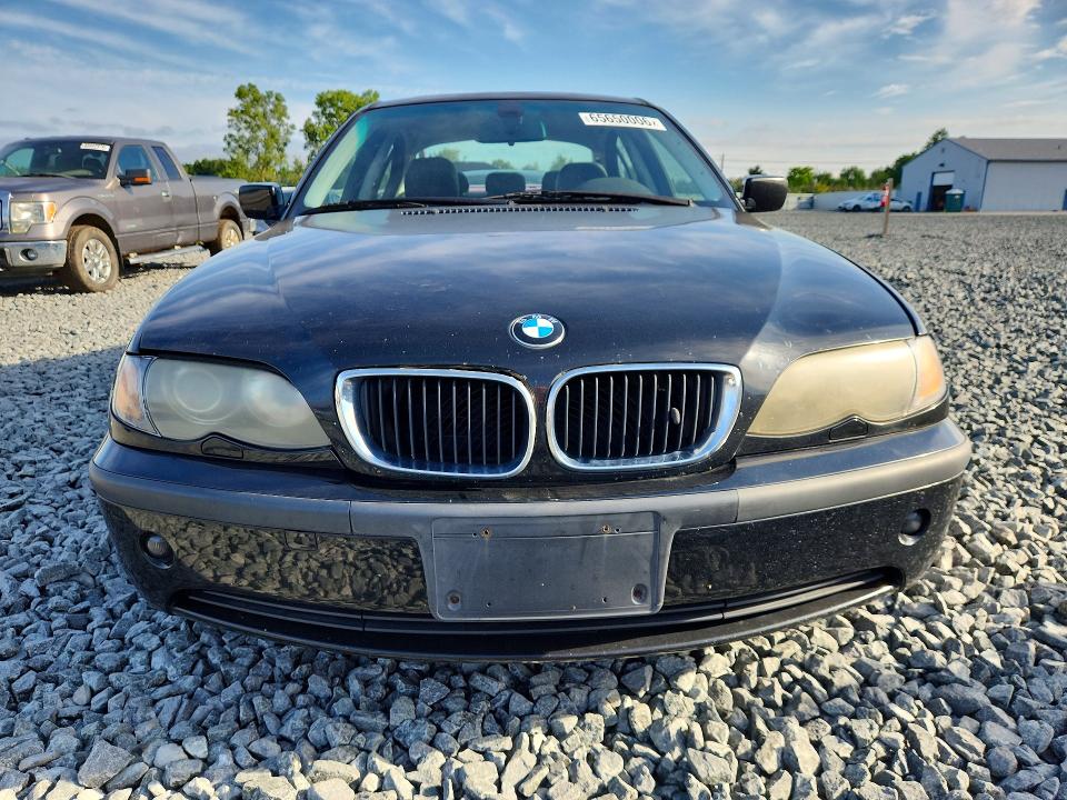 65650006 :رقم المزاد ، WBAEU33494PR06832 vin ، 2004 Bmw 325 مزاد بيع