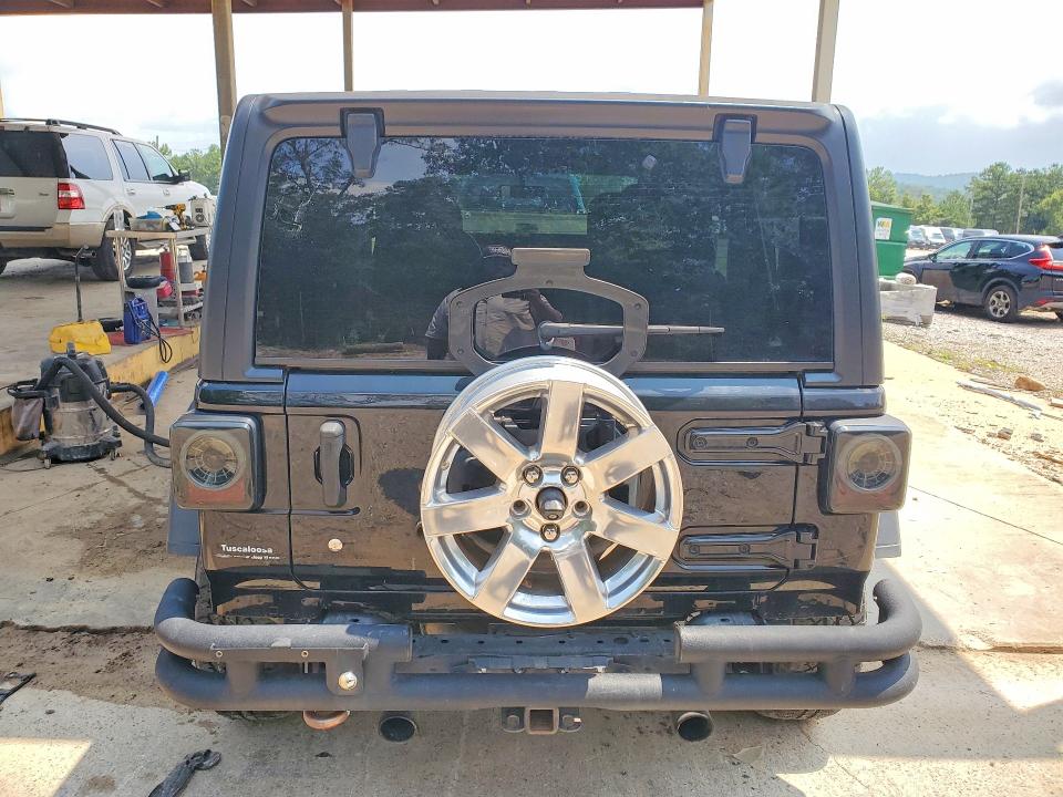 64149886 :رقم المزاد ، 1C4HJXFN8JW175901 vin ، 2018 Jeep Wrangler Unlimited مزاد بيع