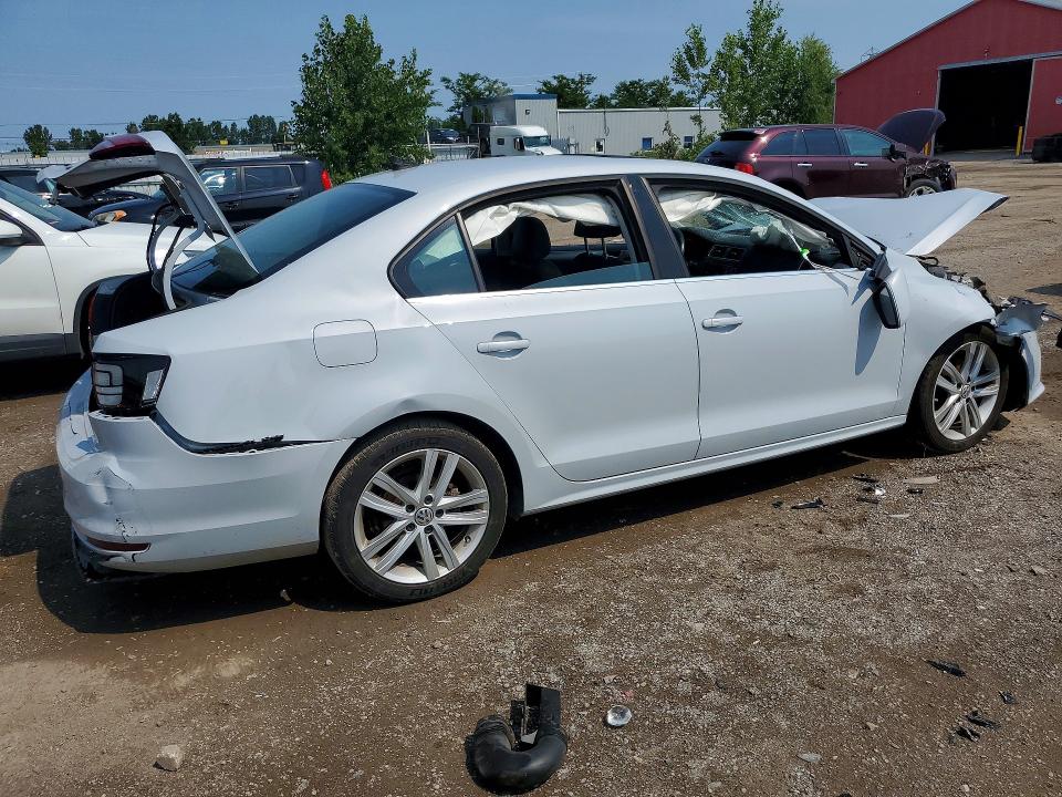64929996 :رقم المزاد ، 3VWL17AJ8HM407385 vin ، 2017 Volkswagen Jetta مزاد بيع
