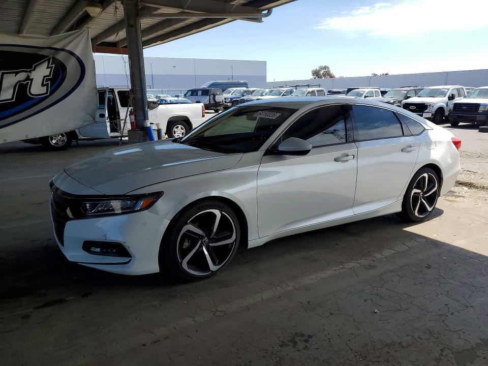 Auction sale of the 2019 Honda Accord, vin: 1HGCV1F31KA016390, lot number: 64150026