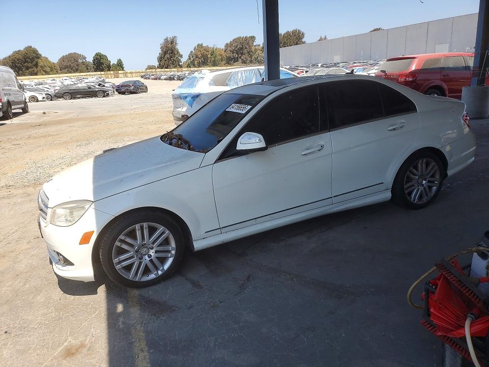 64156656 :رقم المزاد ، WDDGF54X48R016183 vin ، 2008 Mercedes-benz C مزاد بيع