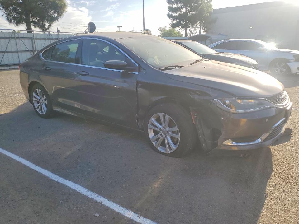 66834886 :رقم المزاد ، 1C3CCCABXFN747417 vin ، 2015 Chrysler 200 مزاد بيع