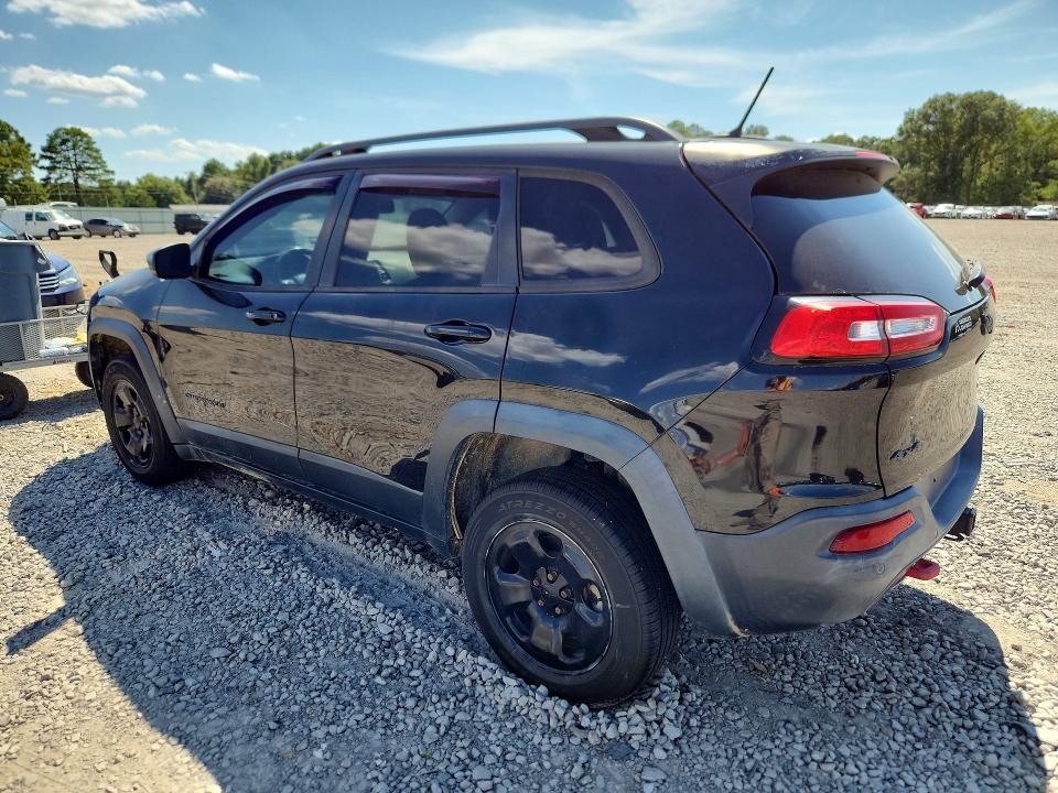 64317986 :رقم المزاد ، 1C4PJMBSXFW663437 vin ، 2015 Jeep Cherokee مزاد بيع